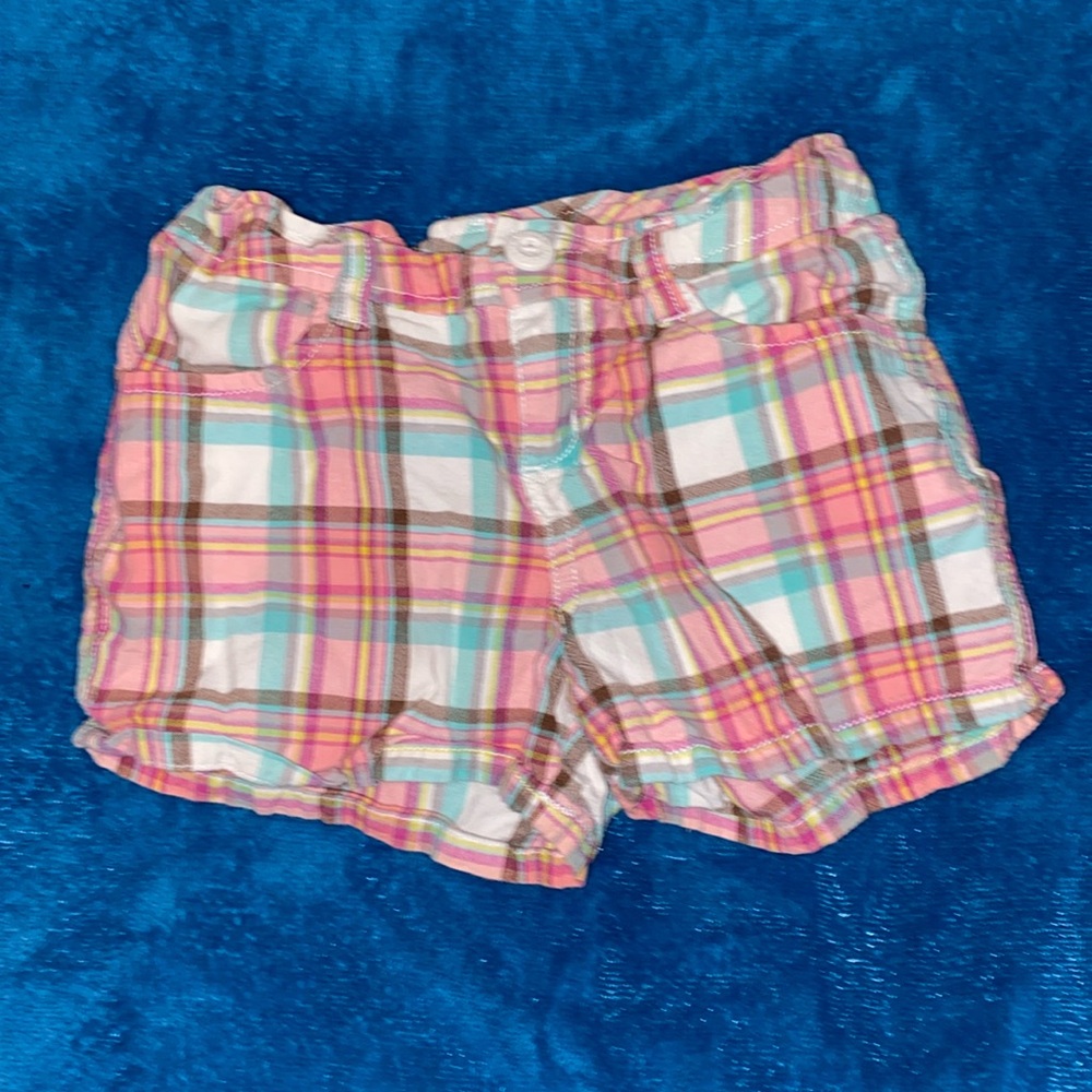 Must Bundle For $3 Deal! Cute girls plaid shorts, size 8